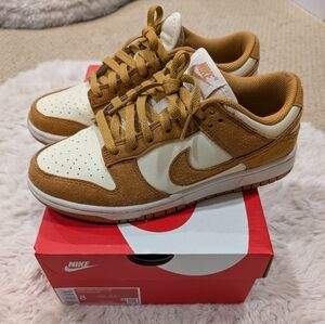 Nike Dunks Low Coconut